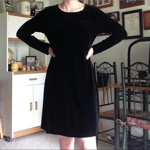 Vintage 90s black velvet long sleeve dress